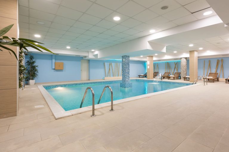 league city pool builders