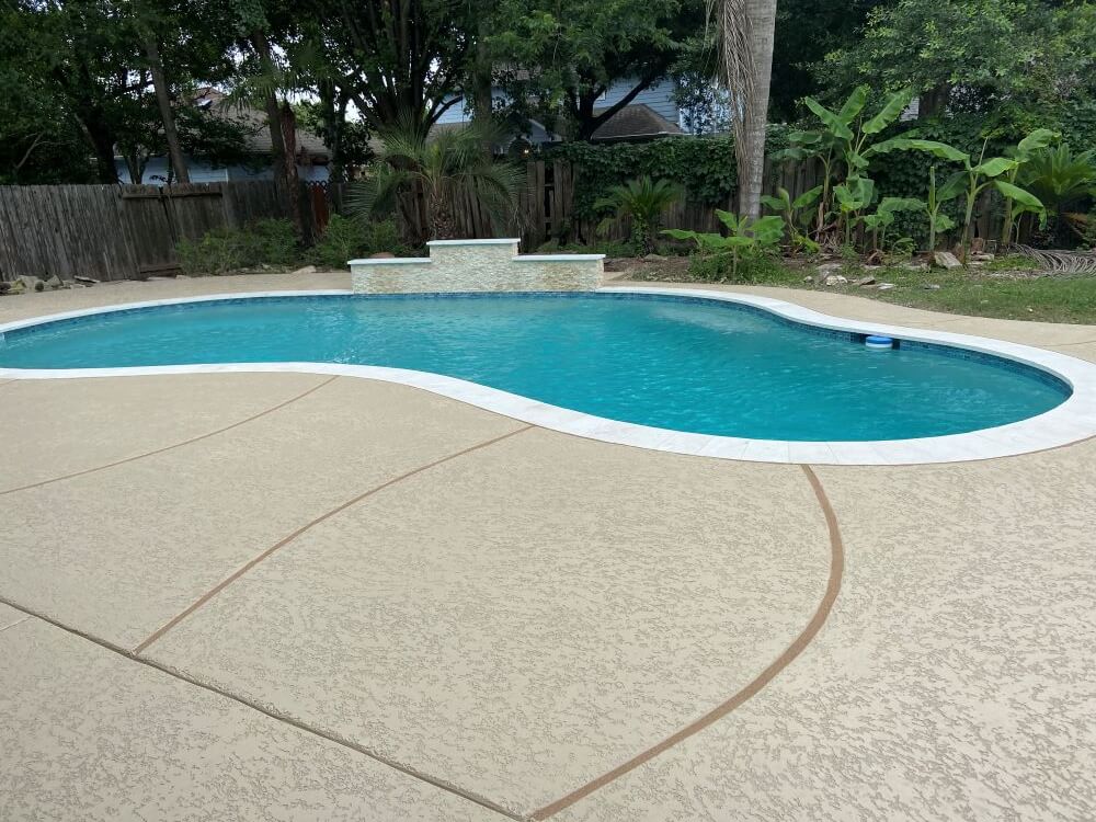 commercial pool construction